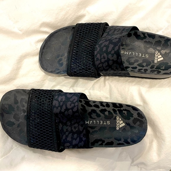 Stella McCartney slides - Picture 1 of 5